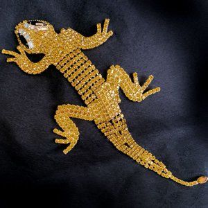Dominique Shimmering Large Gold-toned Topaz jeweled Gecko / Lizard Pin / Brooch